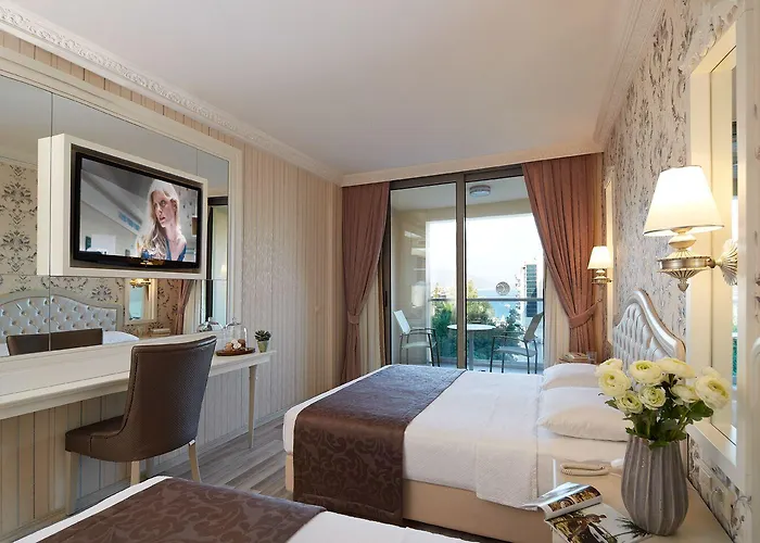 Hotel Emre & Emre 4*