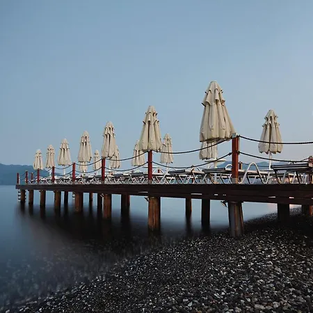 Hotell Emre & Emre 4*