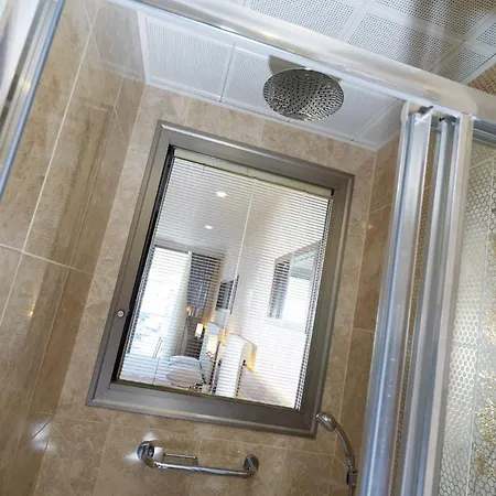 Hotell Emre & Emre 4*