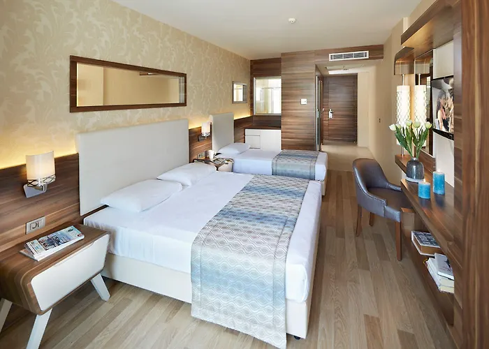 Hotel Emre Beach & Emre Hotel 4*